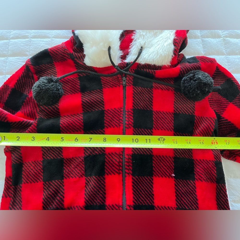 SECRET TREASURES Black & Red Plaid One Piece Pajama w/Faux Fur Hood Size Medium - Picture 3 of 9